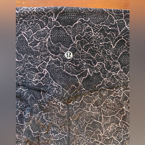 Lulu Lemon Athletics Align full length leggings Size 04 - Picture 2 of 4